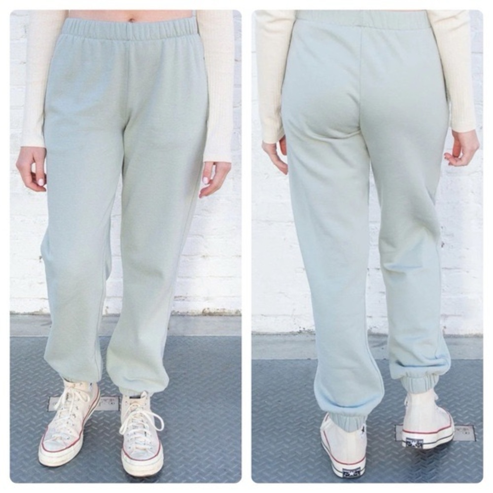 Brandy Melville Rosa Sweatpants Sage Green